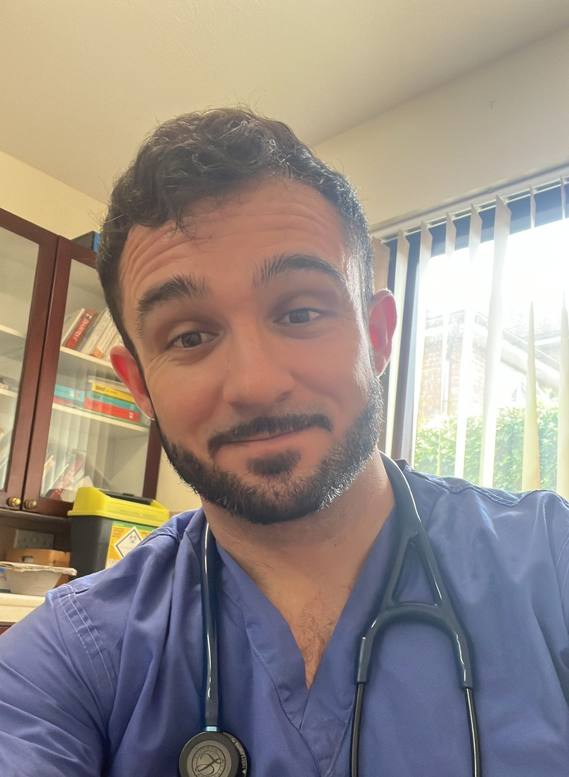 Dr. Daniel Baez Lopez
